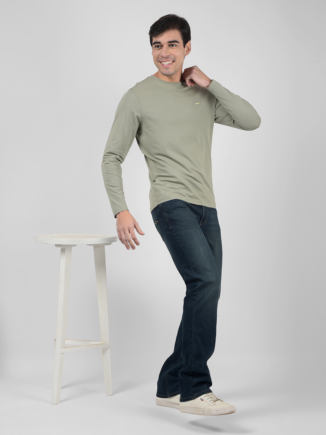 Numero Uno Men Solid Green T-Shirt
